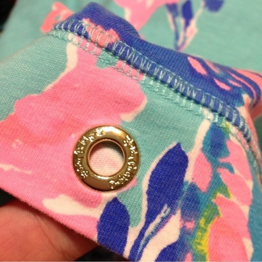 LILLY PULITZER Size X-Small Blue Pink Fish Cotton Spandex Grommet Long Sleeve - Picture 5 of 7